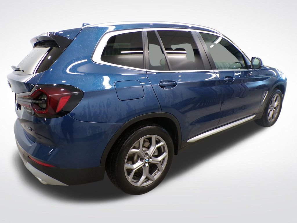 Used 2024 BMW X3 xDrive30i w/ Premium Package AWD/4WD image 4
