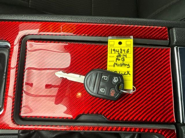 Used 2014 Ford Mustang Coupe image 23