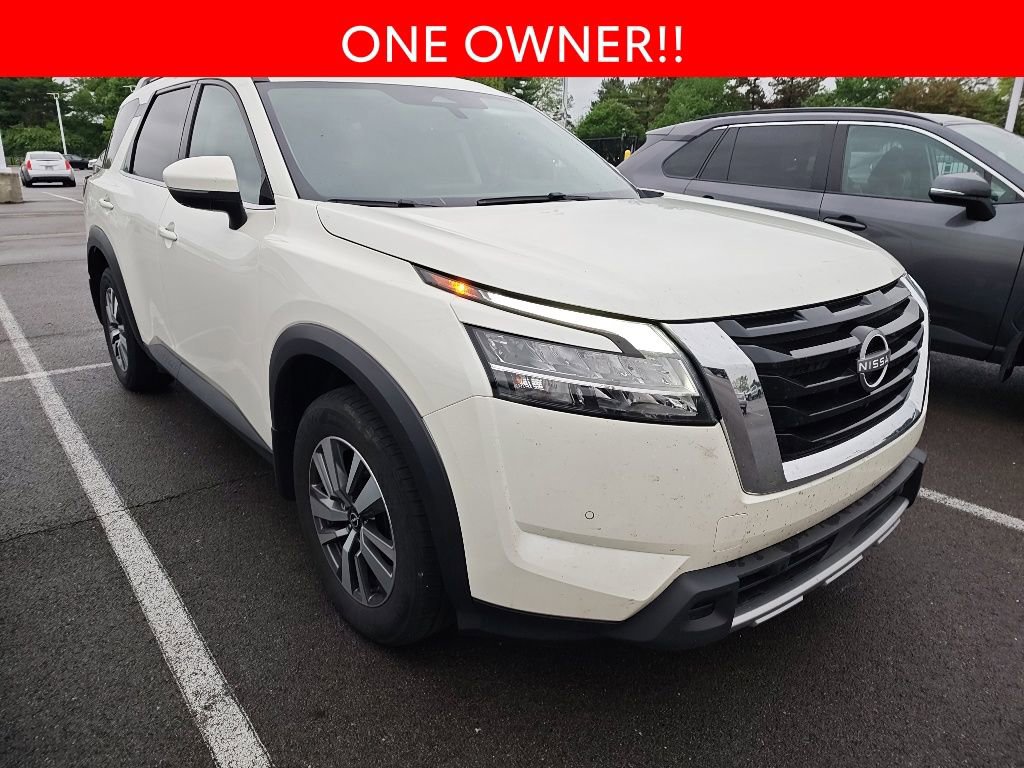 Used 2024 Nissan Pathfinder SL w/ Cargo Package AWD/4WD image 3