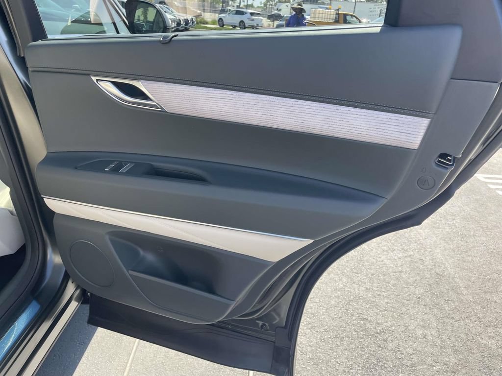 New 2026 Genesis GV80 2.5T Select AWD/4WD image 23