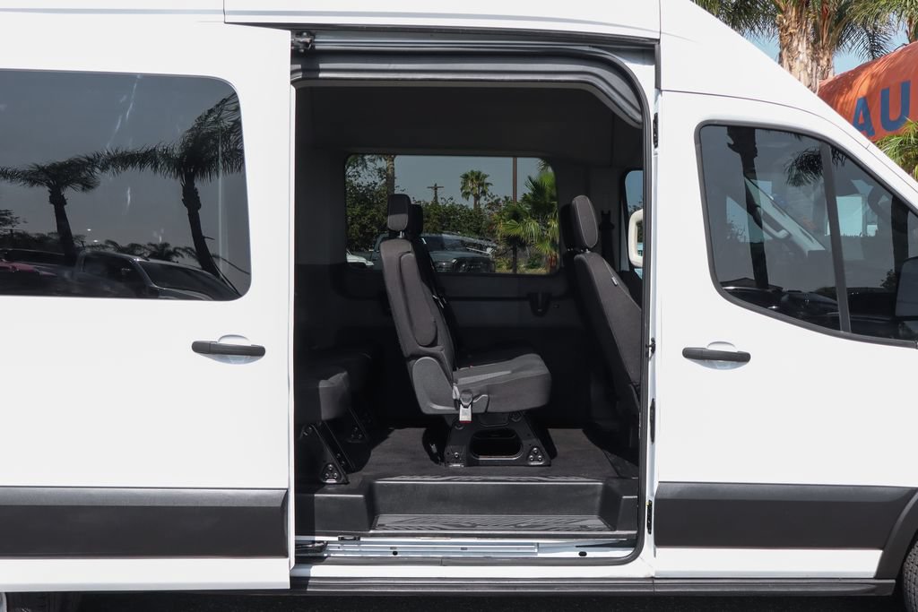 Used 2023 Ford Transit 350 XLT RWD image 11