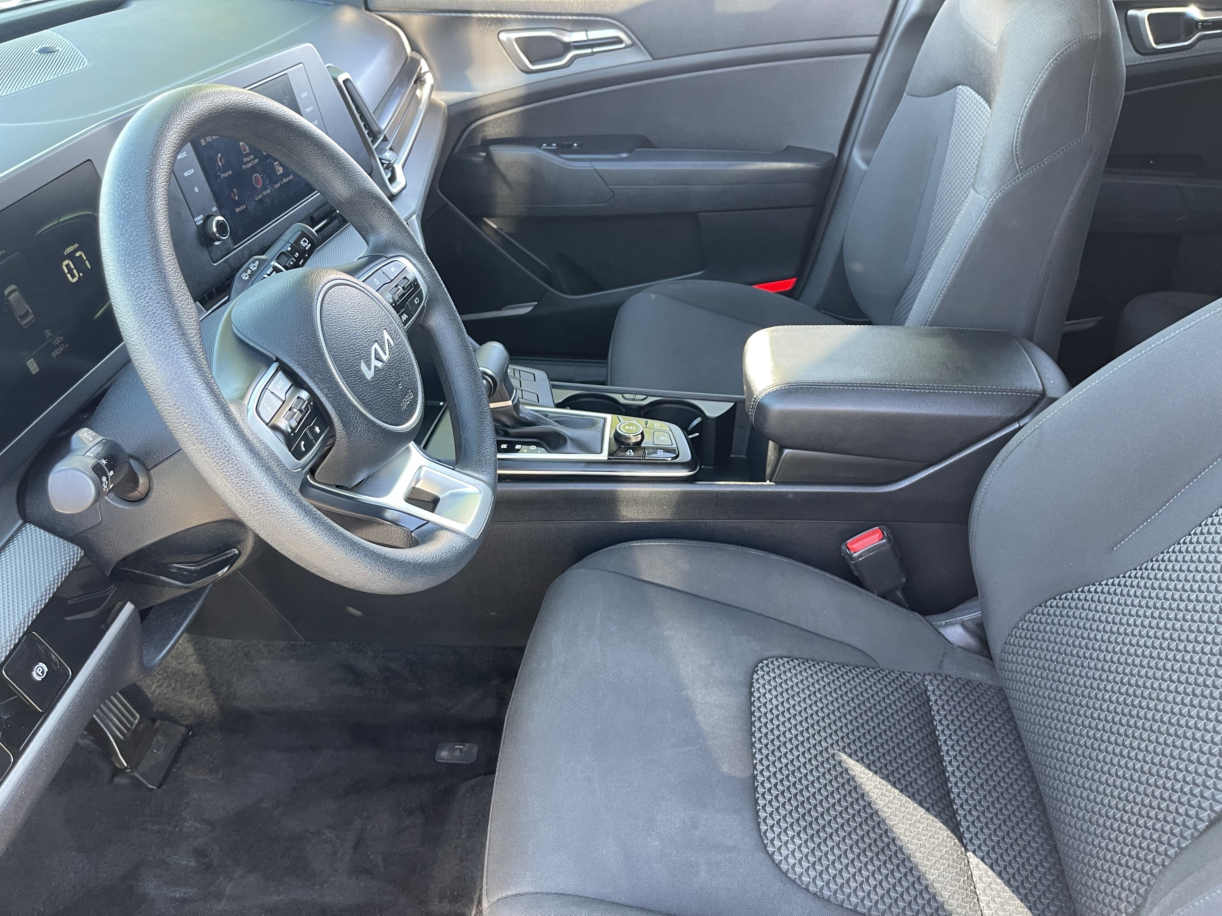 Used 2023 Kia Sportage LX AWD/4WD image 19