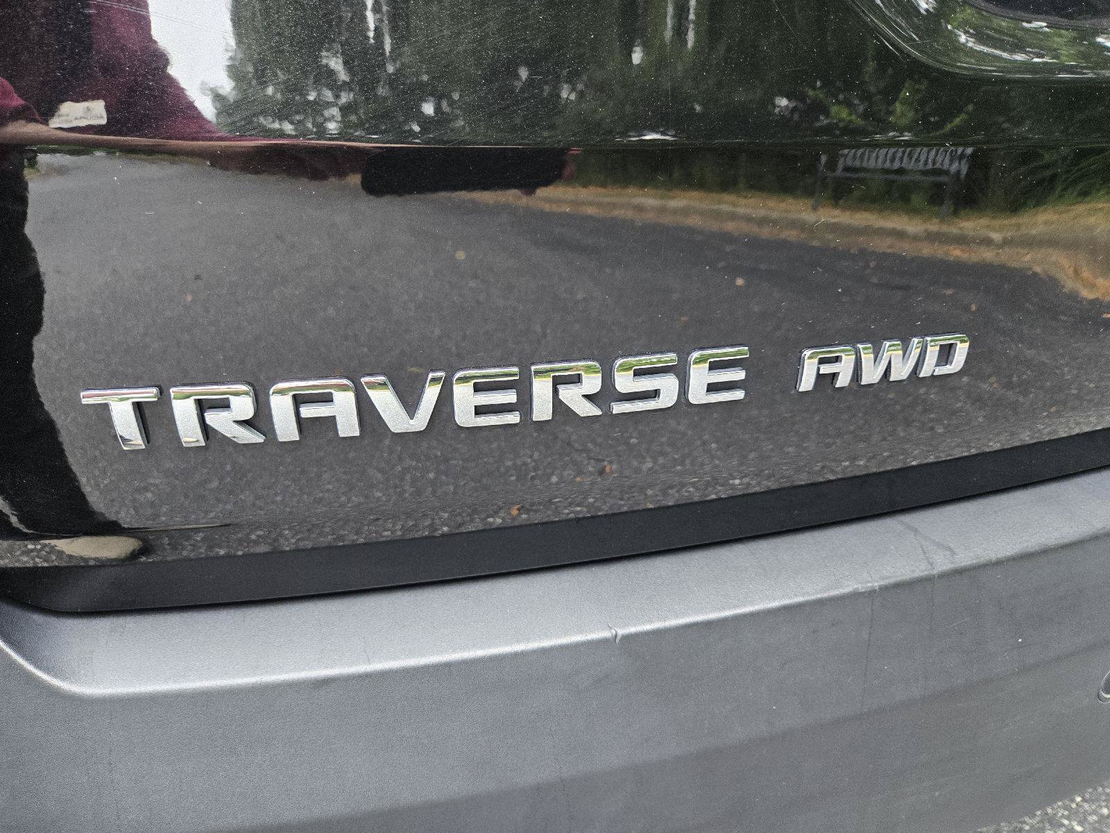 Used 2021 Chevrolet Traverse LT AWD/4WD image 12