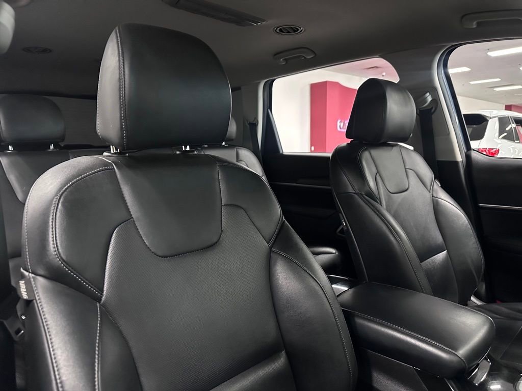 Used 2022 Kia Telluride LX image 29