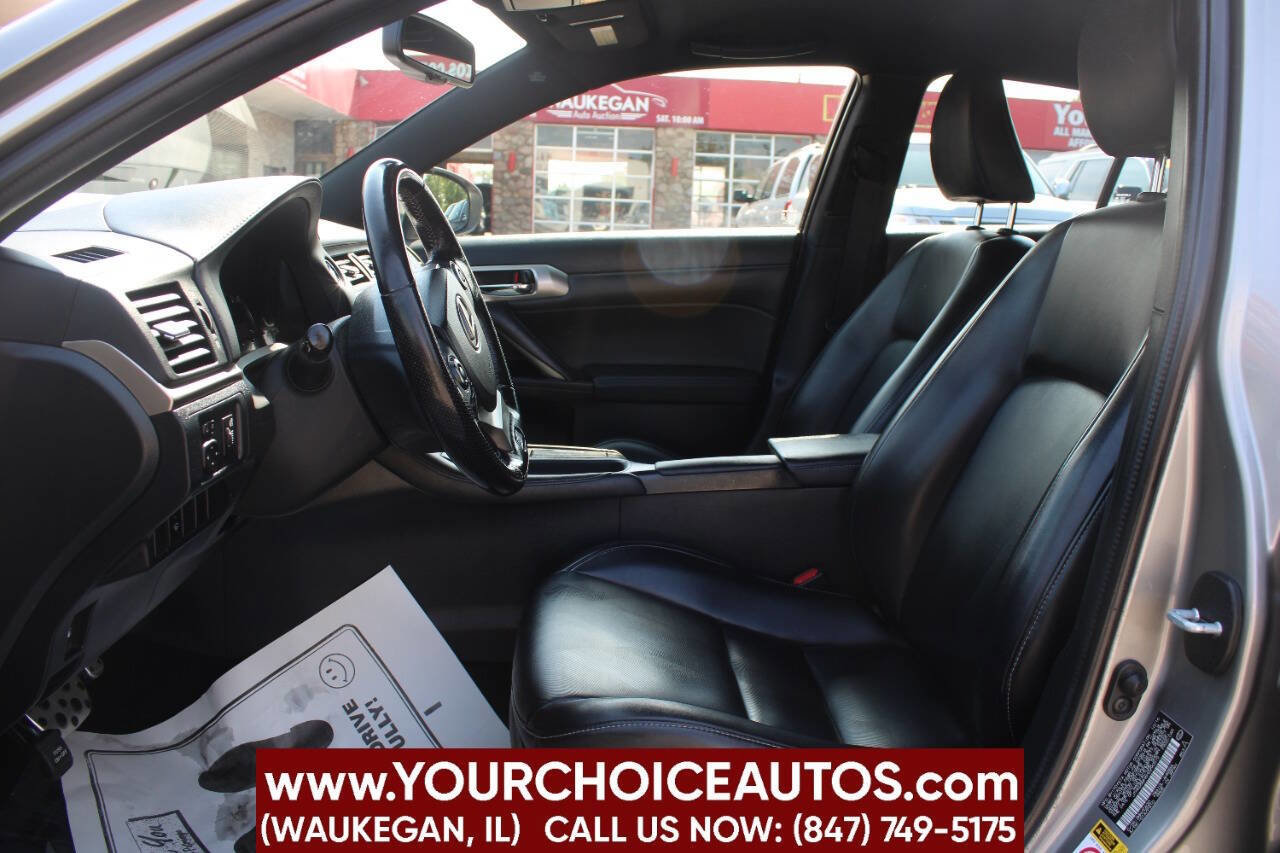 Used 2017 Lexus CT 200h image 12