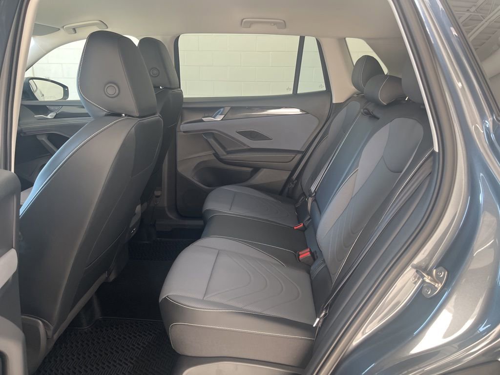 New 2026 Volkswagen Tiguan SE AWD/4WD image 34