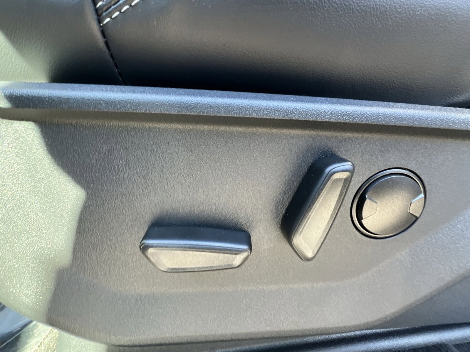 New 2026 Ford Expedition Platinum image 14