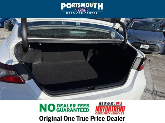 Used 2023 Toyota Camry SE image 11