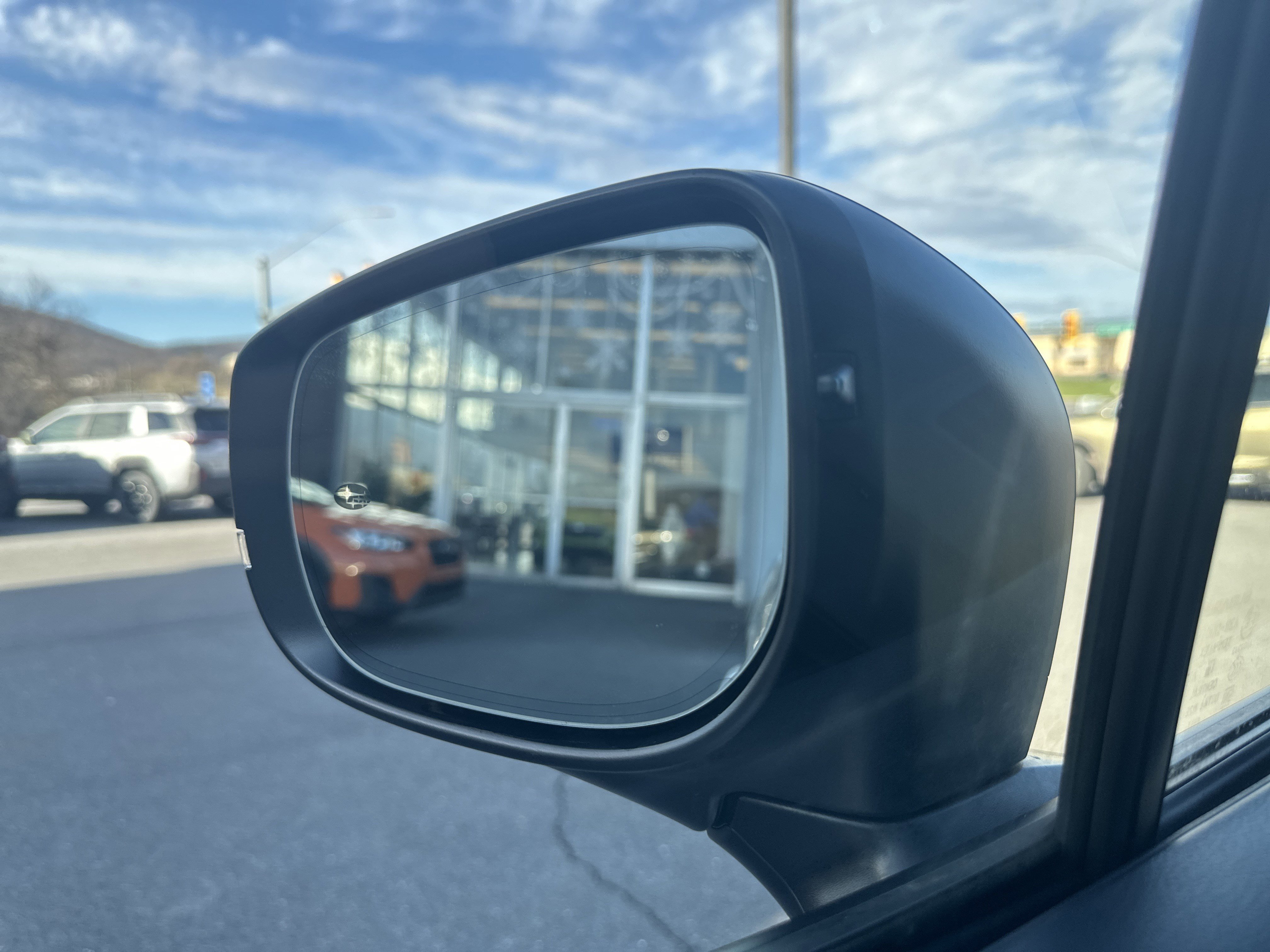 Used 2024 Subaru Crosstrek 2.0i Premium image 30