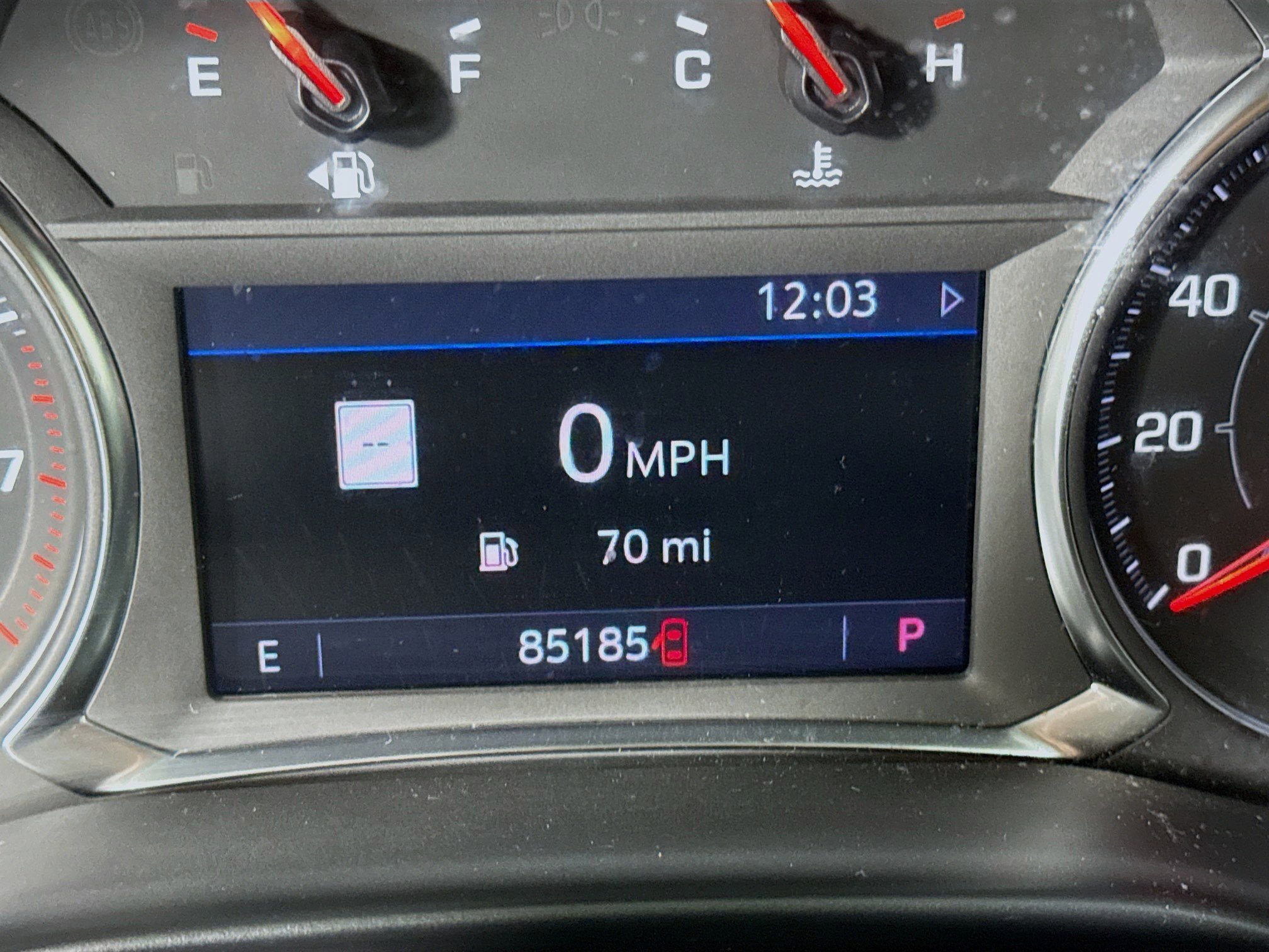 Used 2023 GMC Acadia SLT image 16