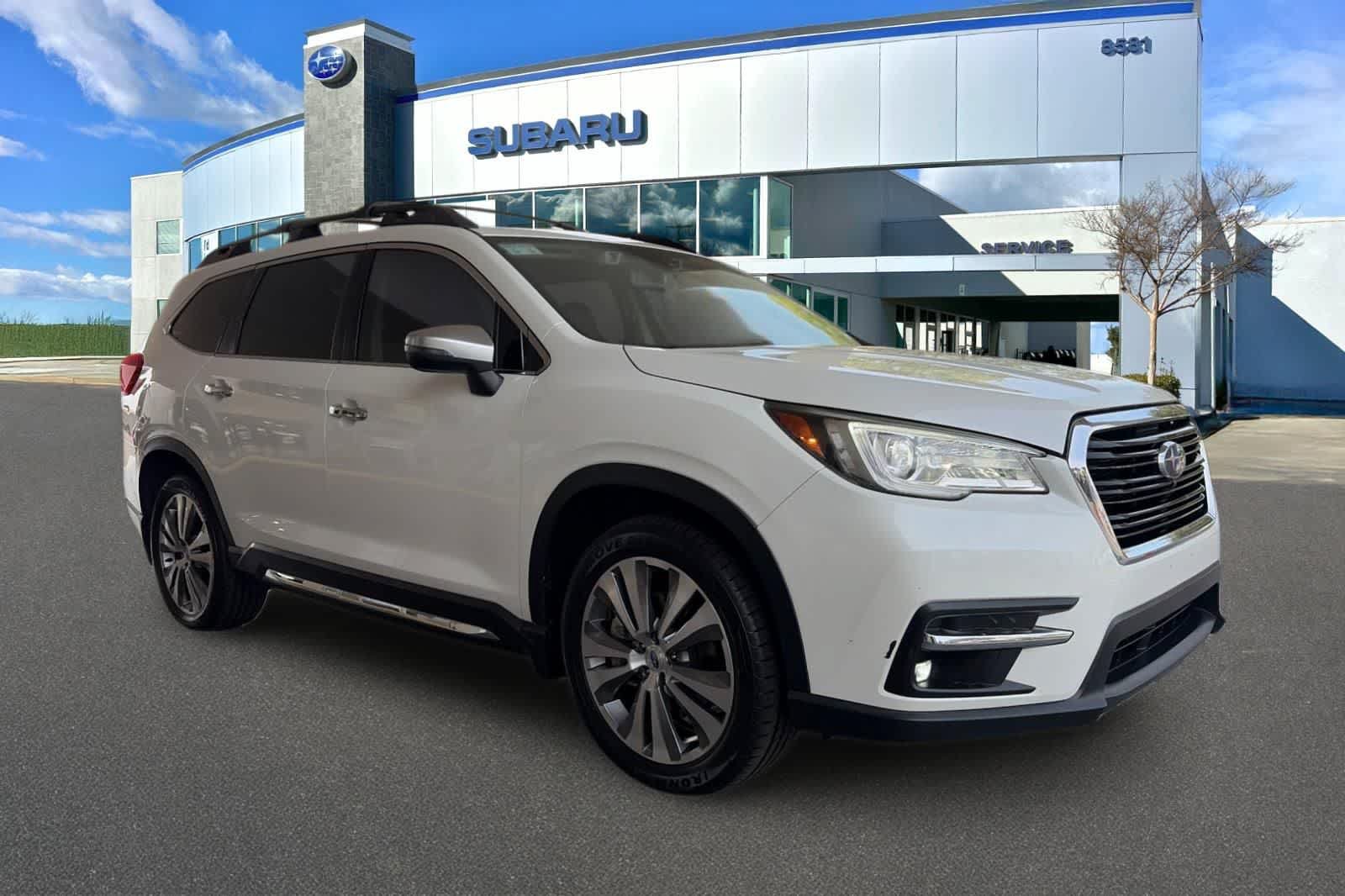 Used 2019 Subaru Ascent Touring w/ Popular Package #3 AWD/4WD image 5