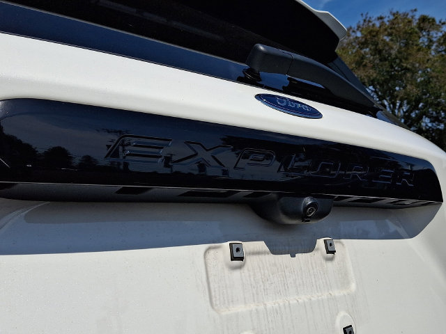 Certified 2022 Ford Explorer ST w/ Equipment Group 401A AWD/4WD image 32