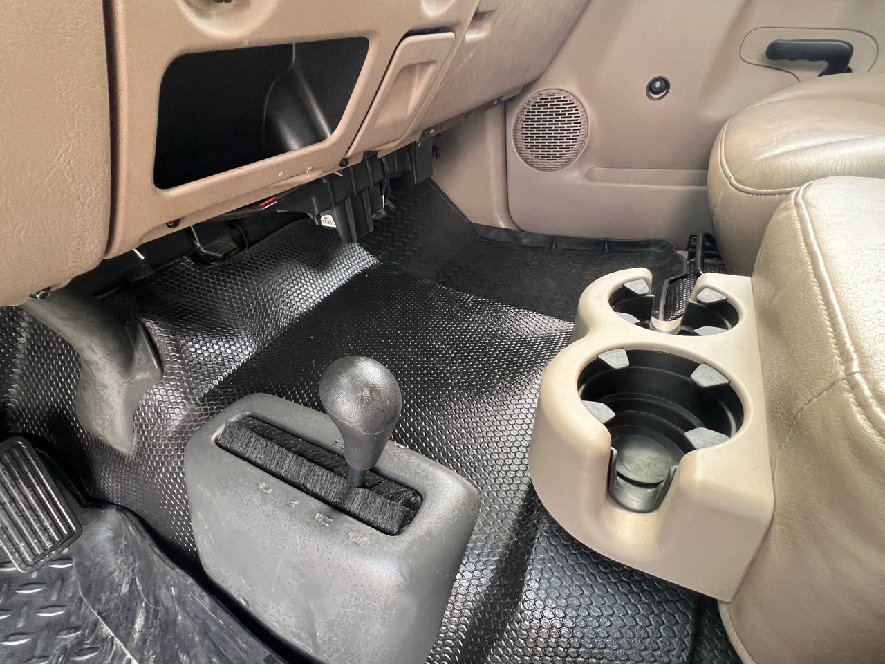 Used 2004 Chevrolet Silverado 2500 W/T image 44