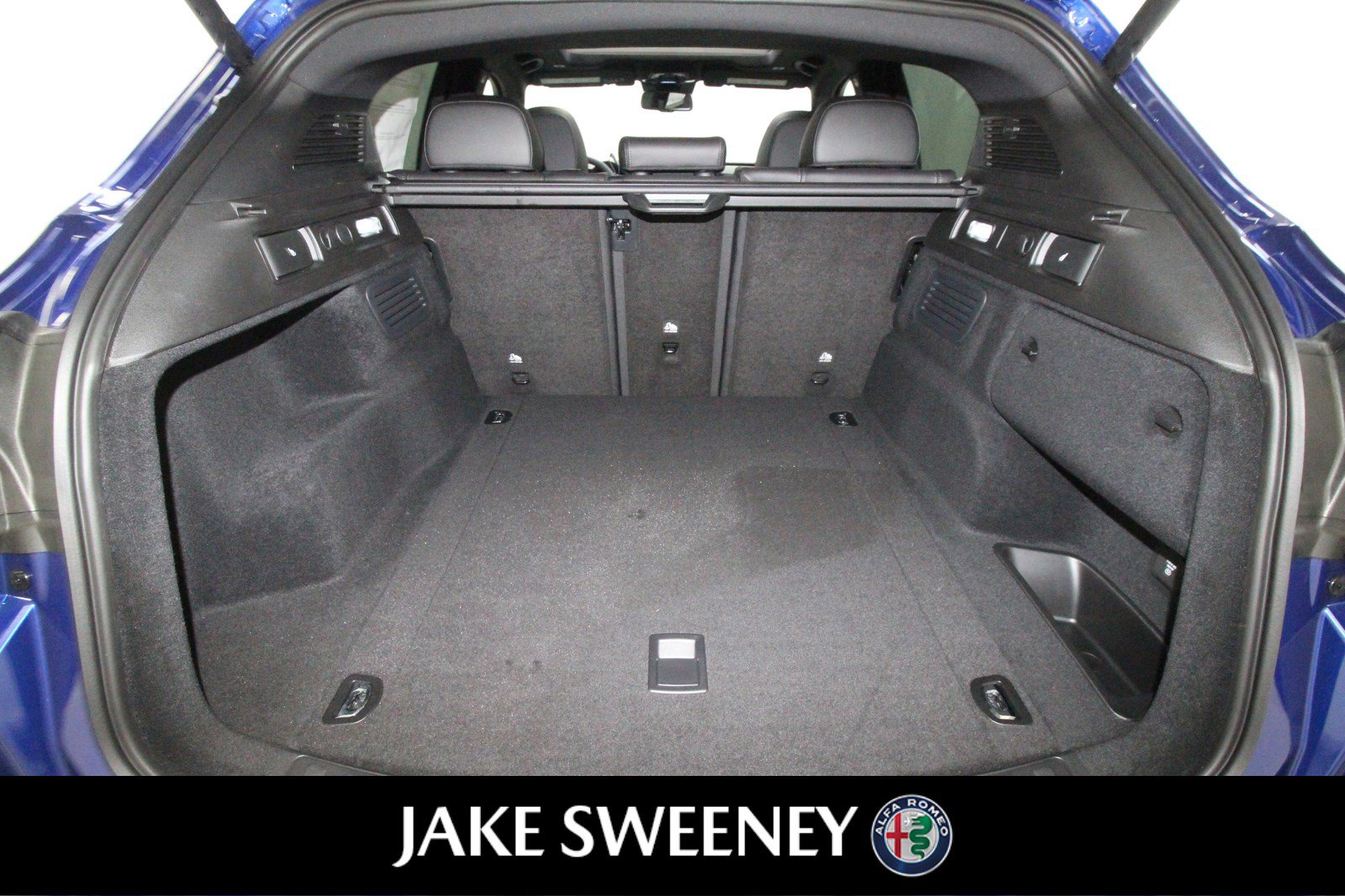 New 2022 Alfa Romeo Stelvio Sprint image 25