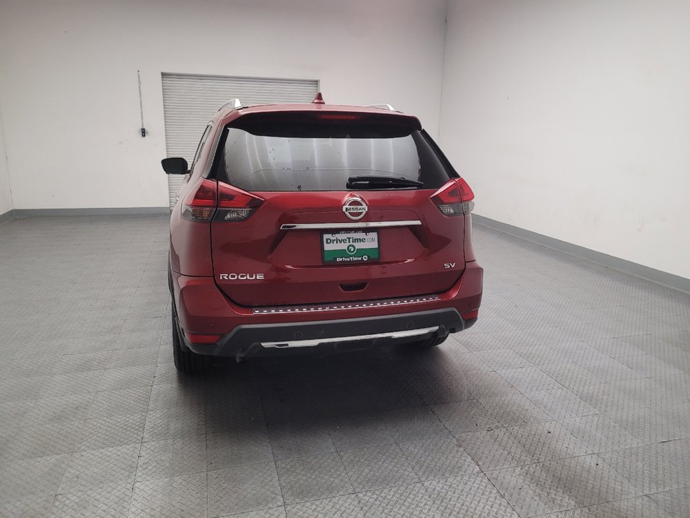 Used 2019 Nissan Rogue SV w/ Premium Package FWD image 6