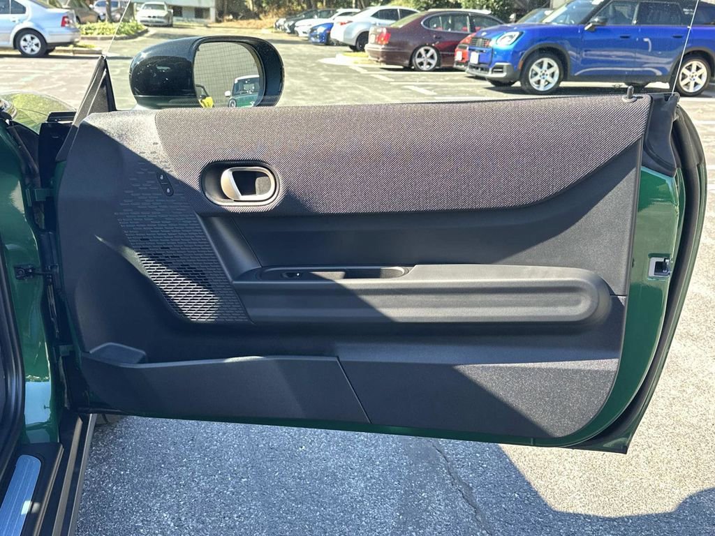 Certified 2025 MINI Cooper S image 29