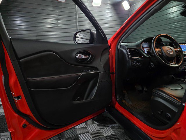 Used 2021 Jeep Cherokee Trailhawk w/ Sun, Sound & Nav Group image 33