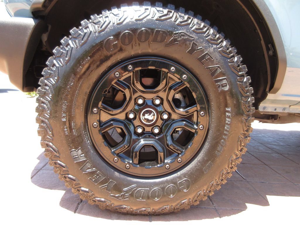 Certified 2022 Ford Bronco Wildtrak AWD/4WD image 9