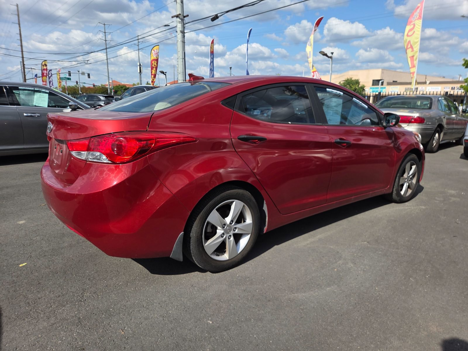 Used 2013 Hyundai Elantra GLS w/ Preferred Pkg FWD image 3