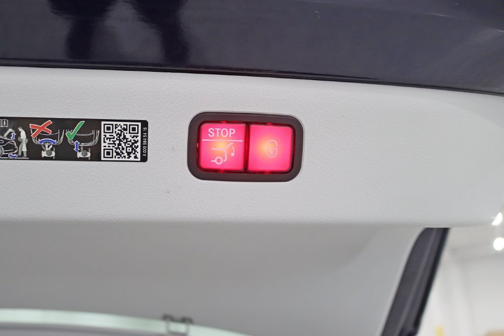 Used 2023 Mercedes-Benz EQS 580 4MATIC Sedan image 42