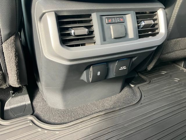 Used 2025 Ford F150 Lariat w/ Equipment Group 502A High AWD/4WD image 22