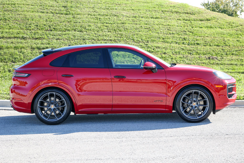 New 2026 Porsche Cayenne GTS AWD/4WD image 25