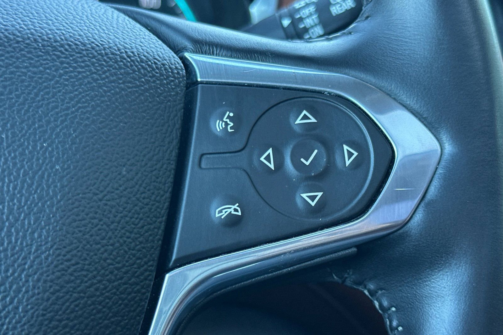 Used 2018 Chevrolet Traverse High Country image 38