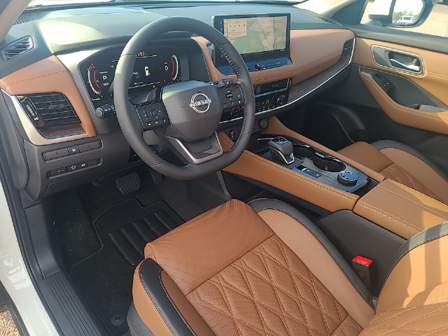 New 2026 Nissan Rogue Platinum AWD/4WD image 13