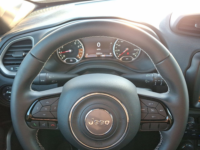 Used 2021 Jeep Renegade Latitude image 19