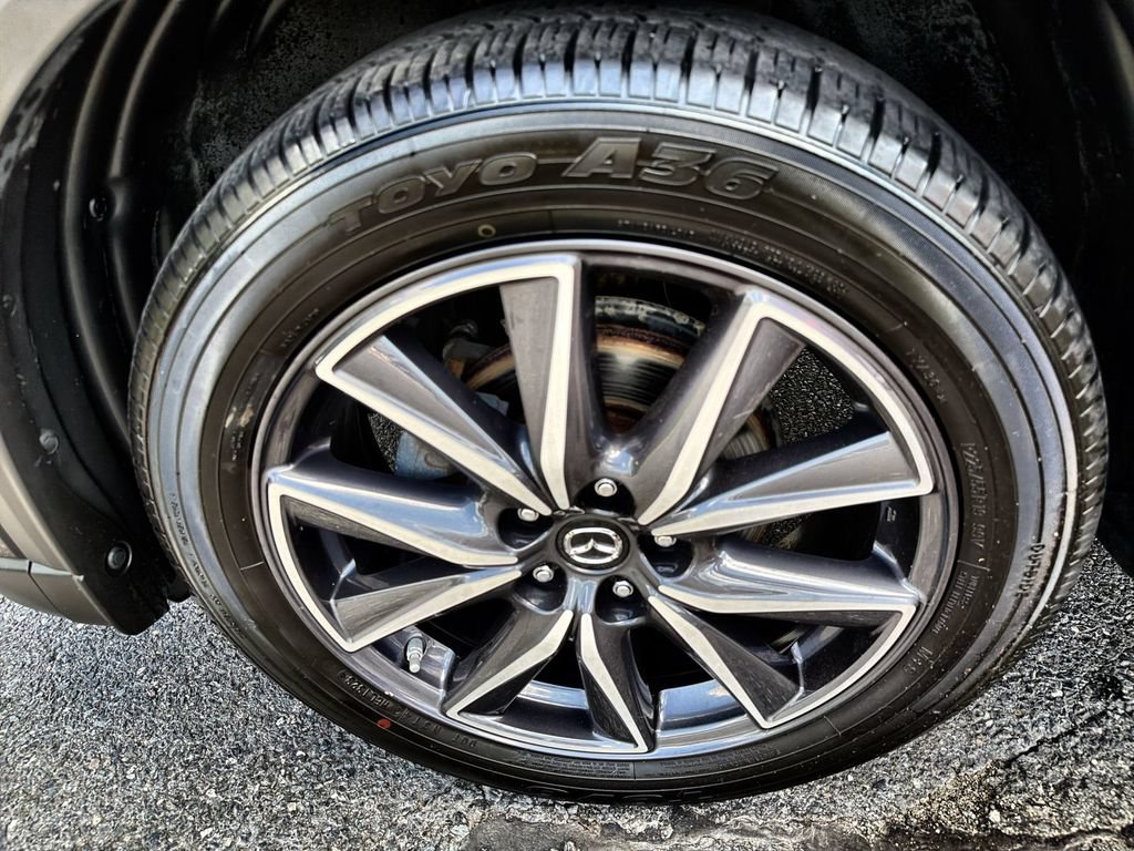 Used 2018 MAZDA CX-5 Touring w/ Preferred Equipment Package AWD/4WD image 16