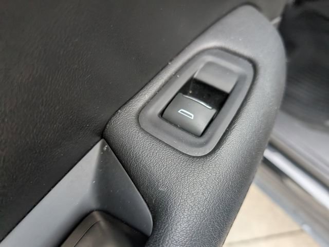 Used 2018 Cadillac XT5 Luxury w/ Driver Awareness Package image 12