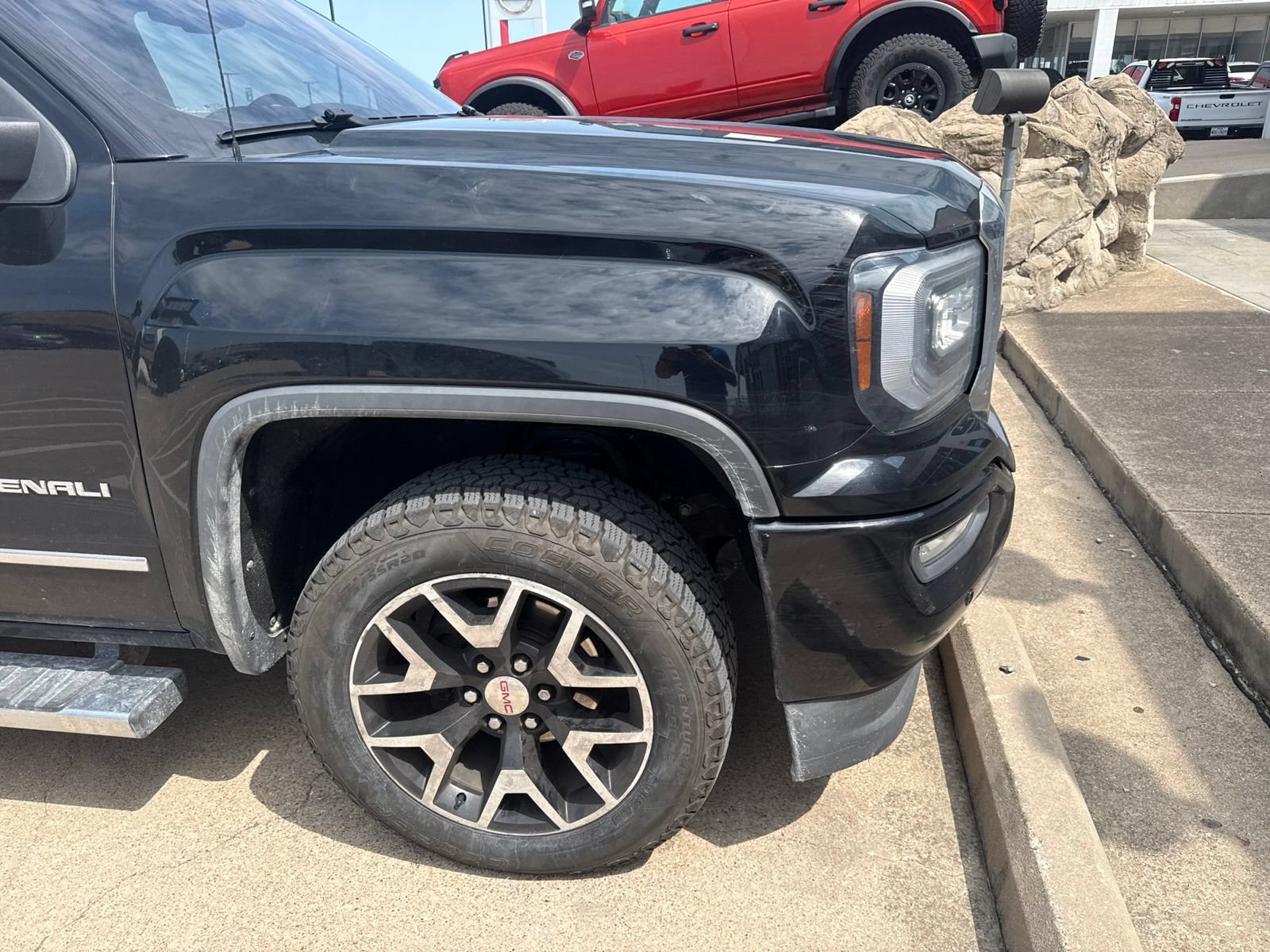 Used 2017 GMC Sierra 1500 Denali AWD/4WD image 4