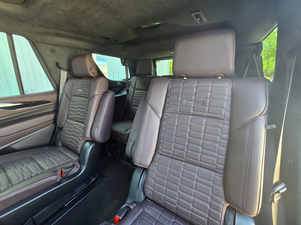 Used 2024 Cadillac Escalade Sport Platinum AWD/4WD image 15