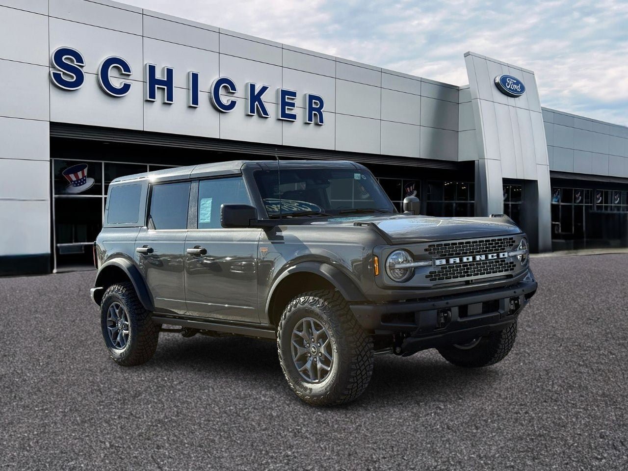 Used 2025 Ford Bronco Badlands AWD/4WD image 1