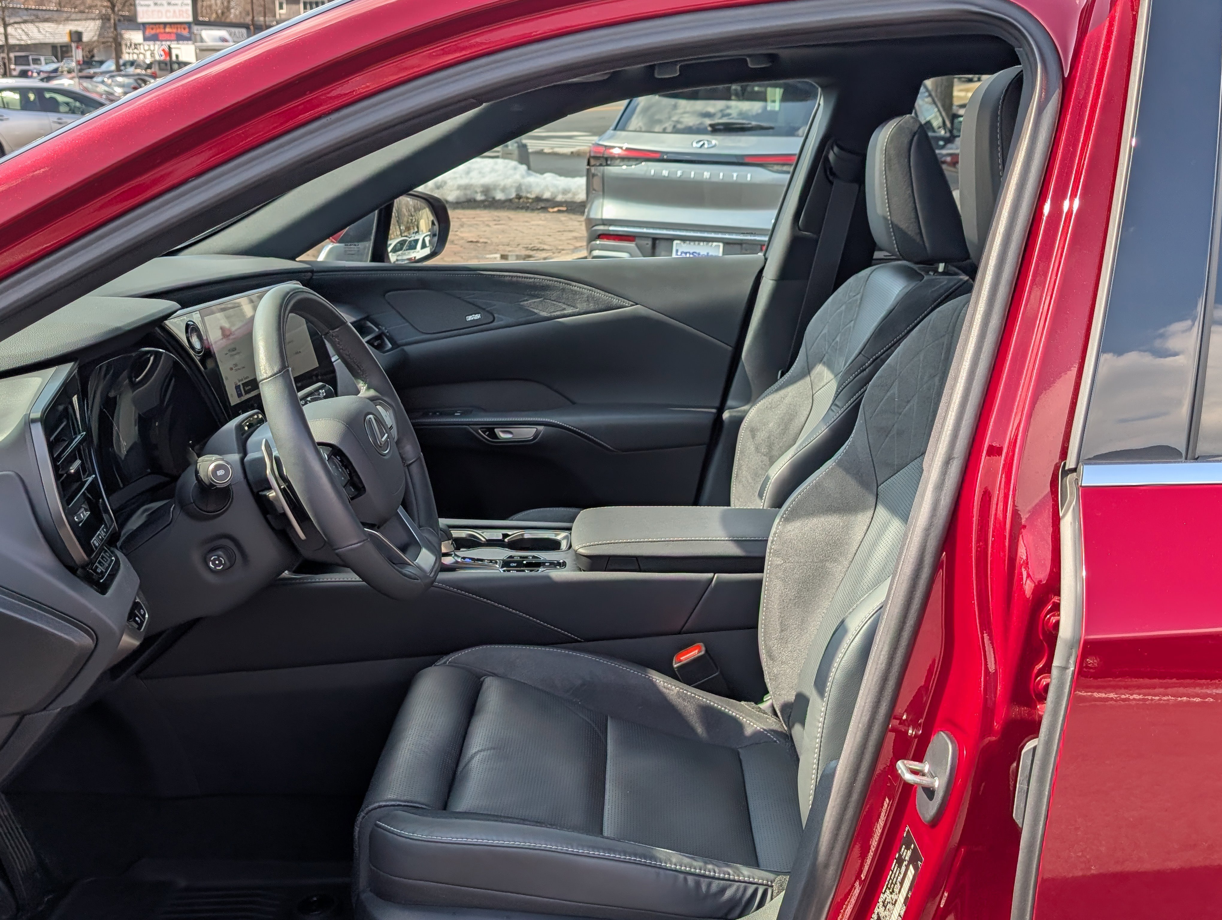 Used 2023 Lexus RX 350 w/ Cold Area Package image 17