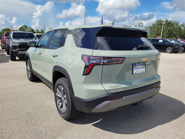New 2026 Chevrolet Equinox LT image 2