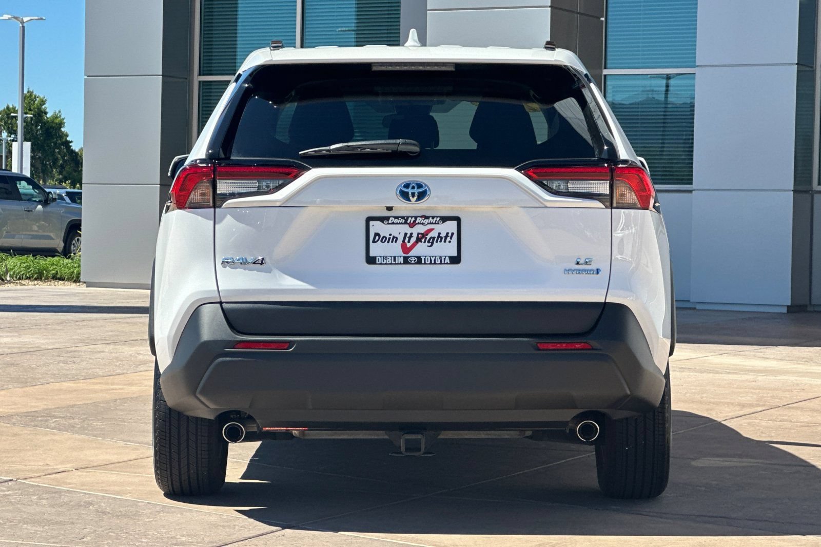 Used 2024 Toyota RAV4 LE AWD/4WD image 5