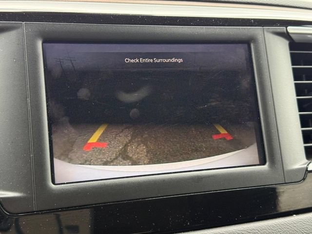 Used 2024 Chrysler Voyager LX FWD image 18
