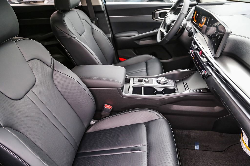 Certified 2026 Kia Sorento EX AWD/4WD image 15