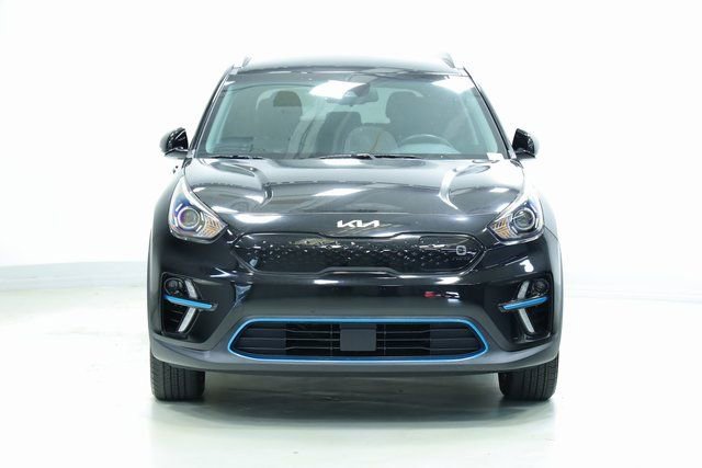 Used 2022 Kia Niro EX image 2