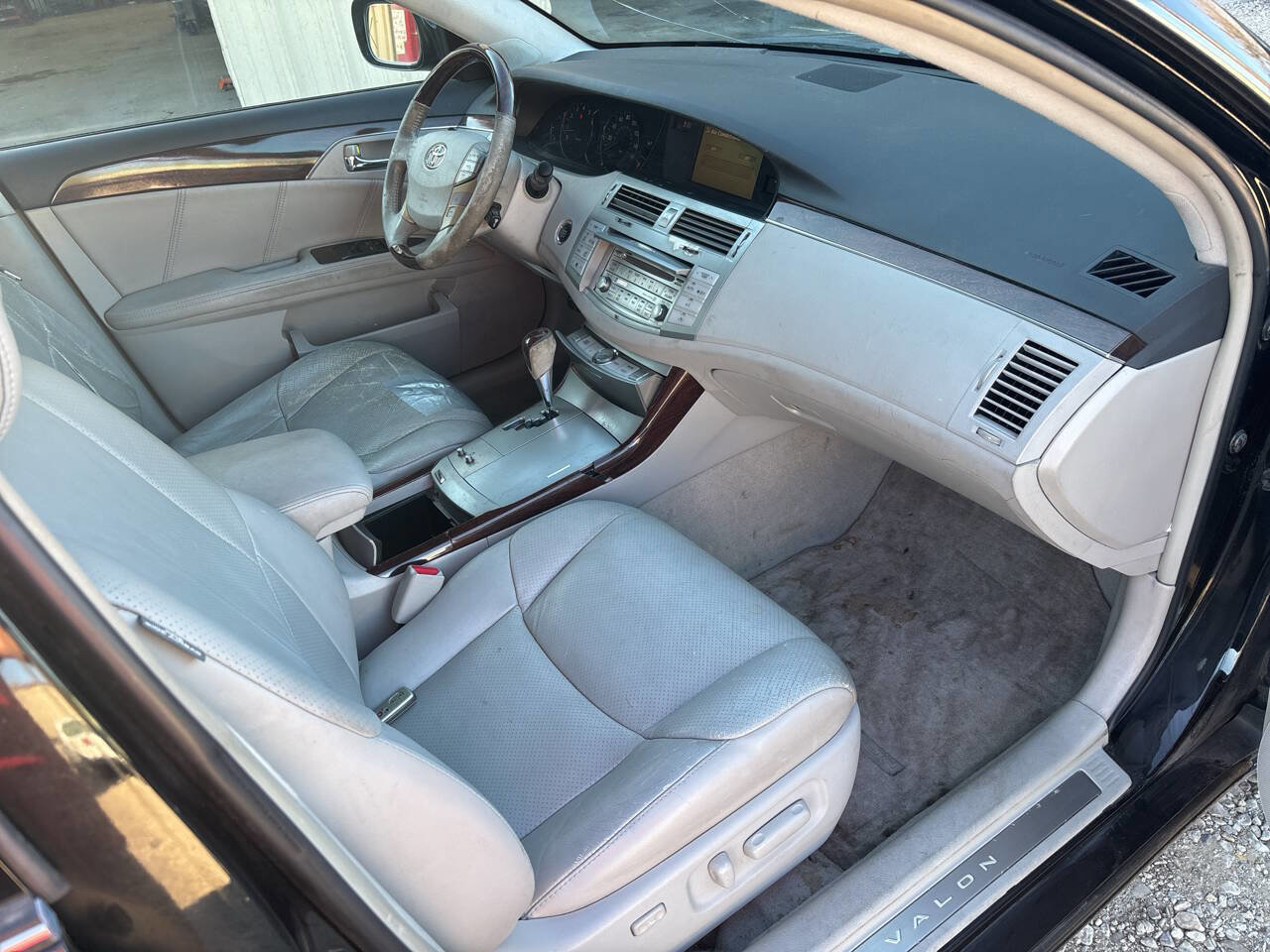 Used 2008 Toyota Avalon Limited image 10