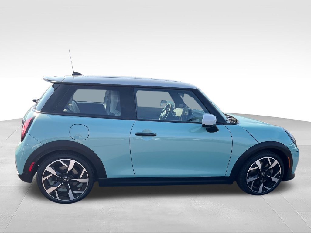 Used 2025 MINI Cooper S FWD image 6