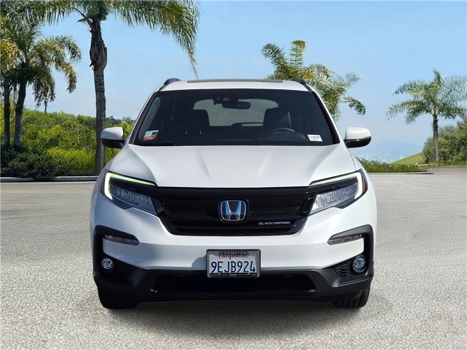 Used 2022 Honda Pilot Black Edition image 3