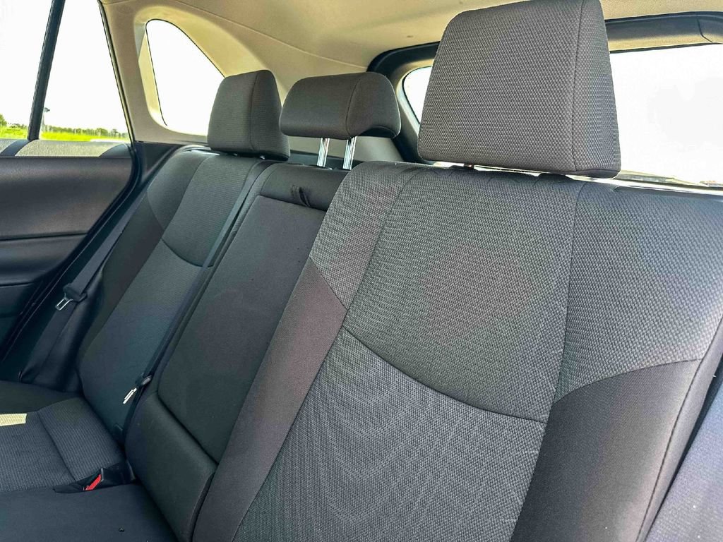 Used 2025 Toyota RAV4 XLE FWD image 19