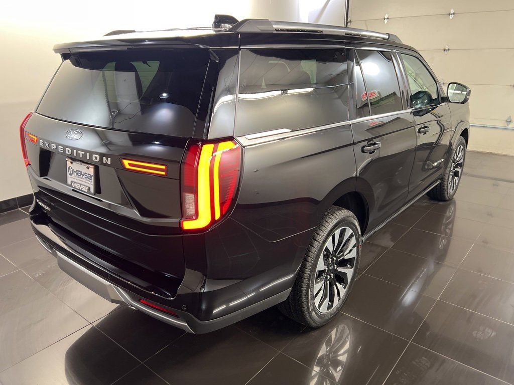 New 2026 Ford Expedition Platinum w/ Driver's Package image 6