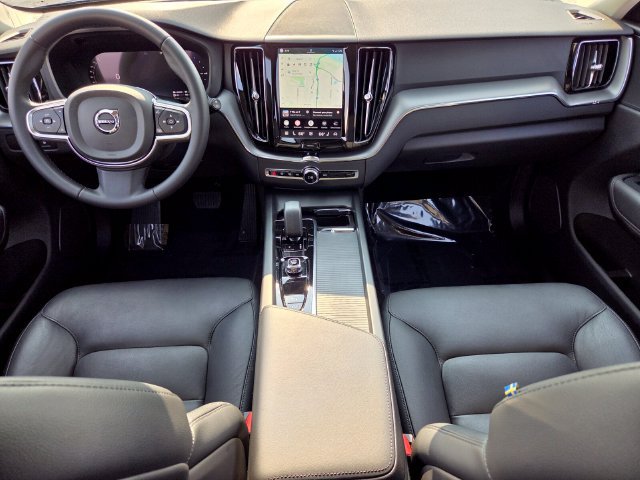 Certified 2024 Volvo XC60 T8 Core AWD/4WD image 15