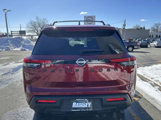 Used 2024 Nissan Pathfinder SV w/ Black Appearance Package image 25