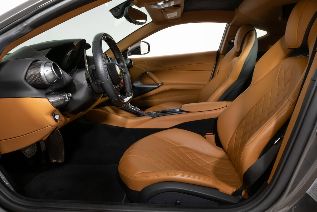 Used 2019 Ferrari 812 Superfast RWD image 37