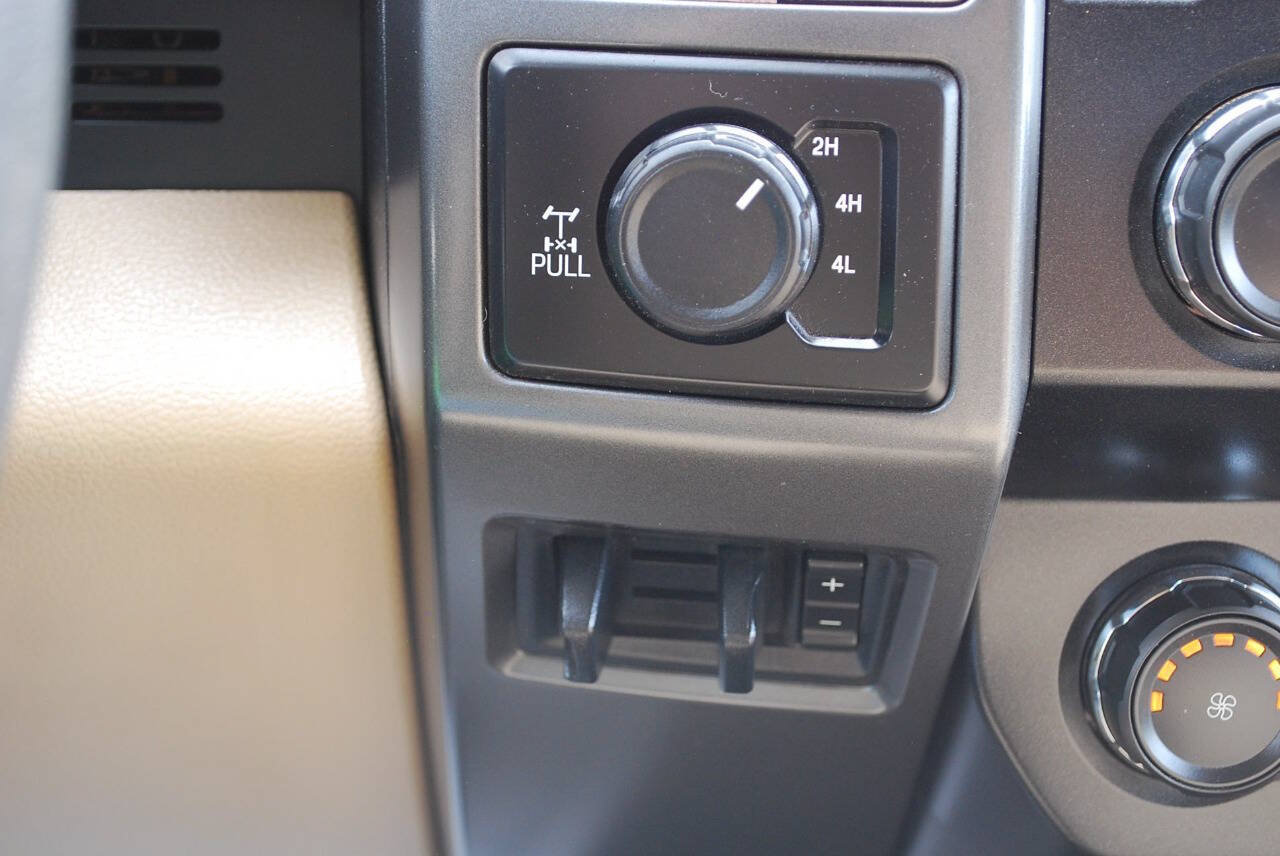 Used 2019 Ford F250 XLT w/ XLT Premium Package AWD/4WD image 28