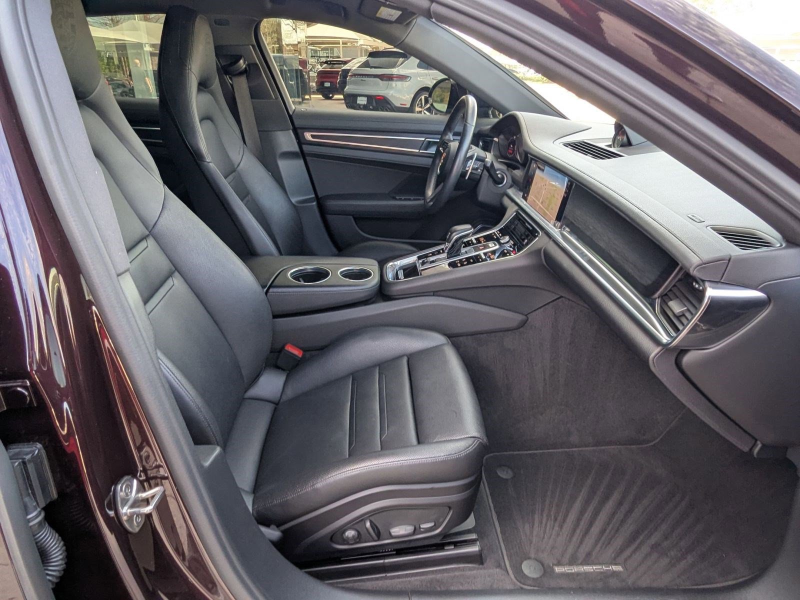 Certified 2022 Porsche Panamera Platinum Edition image 25